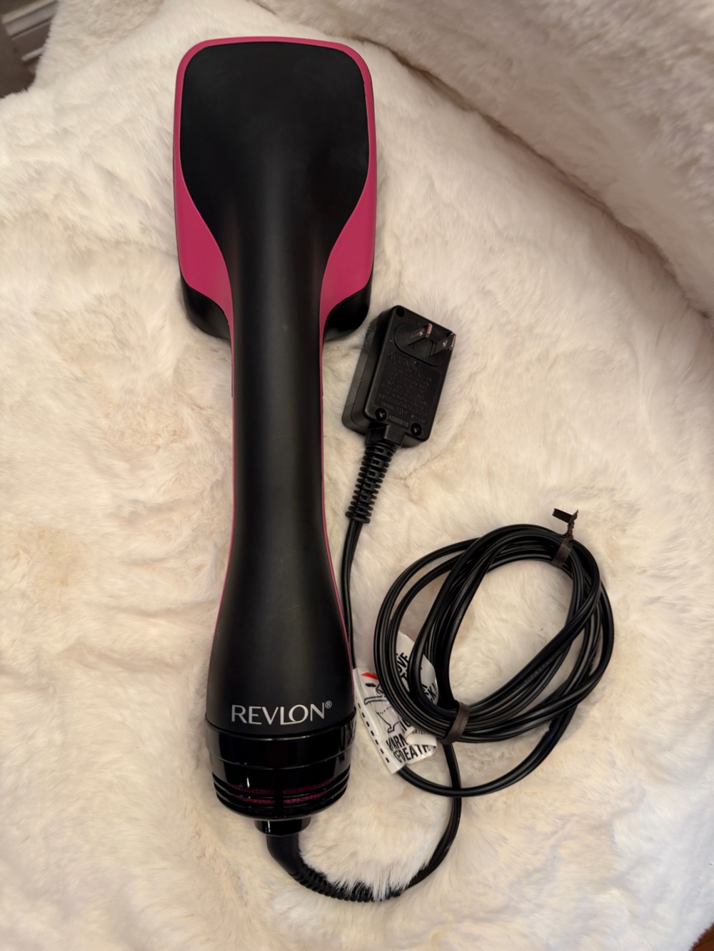Revlon One Step Hair Dryer & Styler Straightening Brush. K